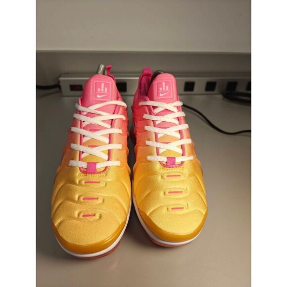 Nike VaporMax Plus Summer Sunset Women's Running Shoes Size 8.5 - Picture 3 of 8
